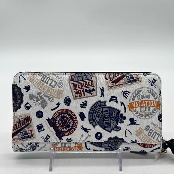 Disney Vacation Club DVC Dooney & Bourke Wallet Wristlet - Picture 5 of 10